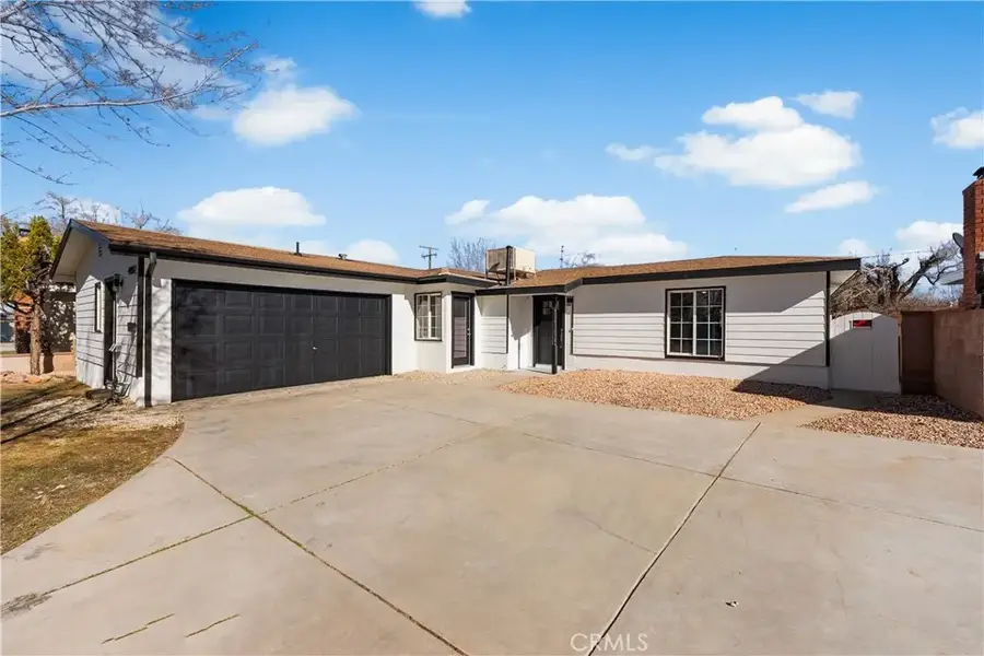 44952 Harlas, Lancaster, CA 93534 - Image #2