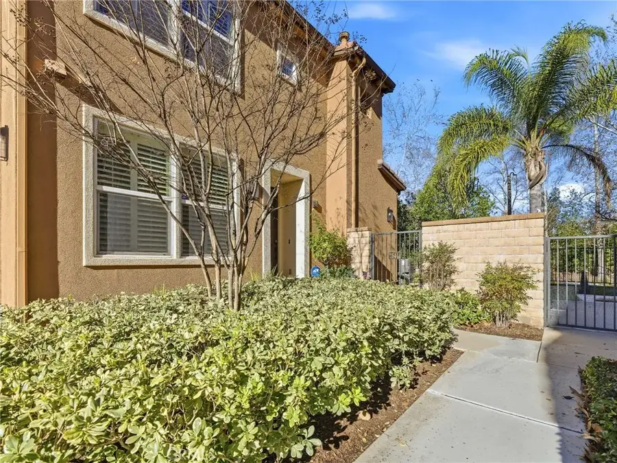 25441 Eagle, Valencia, CA 91381 - Image #3