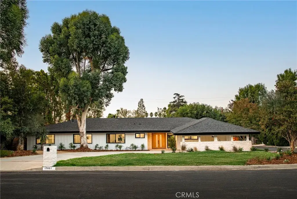 17601 Mccormick Street, Encino, CA 91316 - Image #1