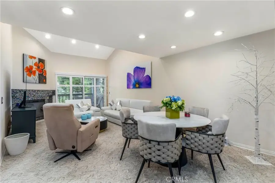 5515 Canoga Ave. #329 #329, Woodland Hills, CA 91367 - Image #3