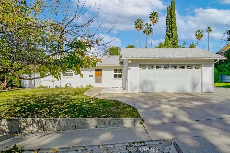 20751 Clark Street, Woodland Hills, CA 91367 - #2