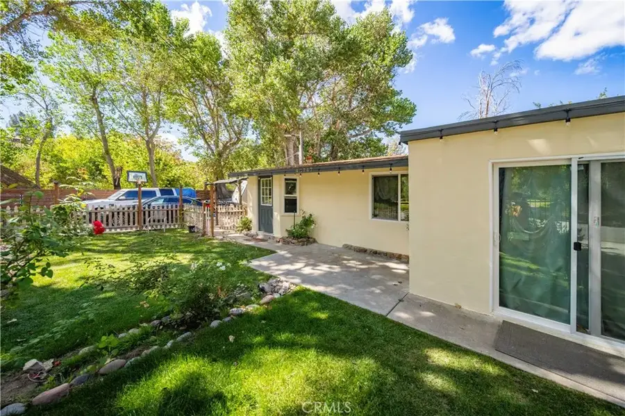 43747 Sylvan Drive, Lake Hughes, CA 93532 - Image #2