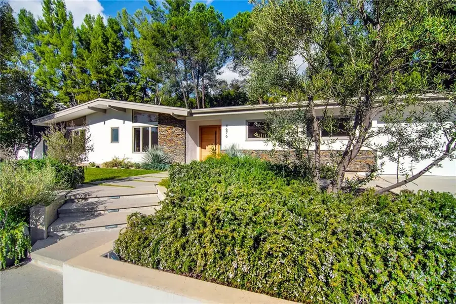 4676 Arriba Drive, Tarzana, CA 91356 - #2