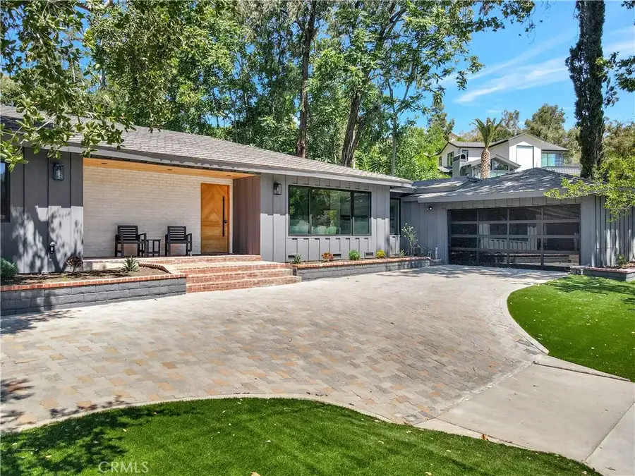 4830 Hasekian Drive, Tarzana, CA 91356 - Image #3