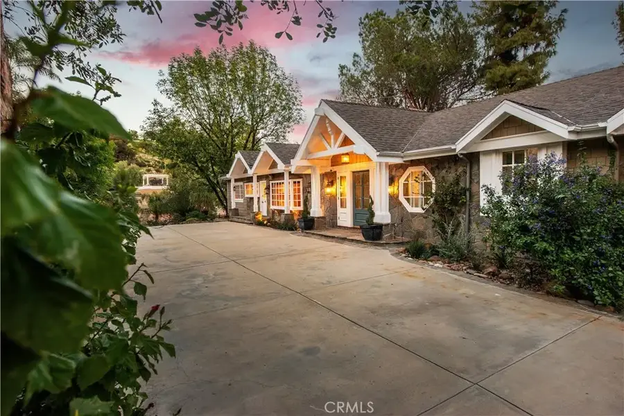 22757 Plummer Street, Chatsworth, CA 91311 - Image #3