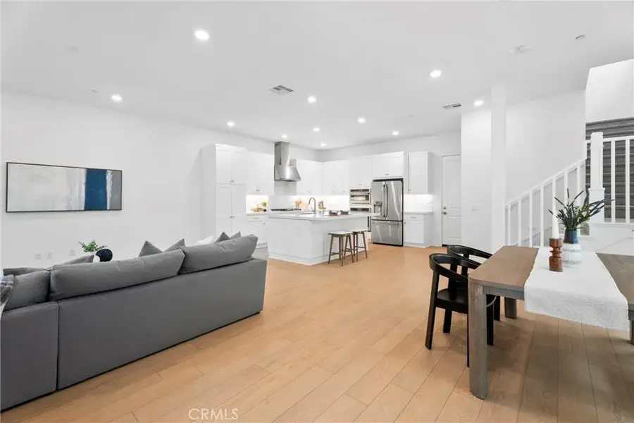 27124 Purple Sage Court, Valencia, CA 91381 - Image #3