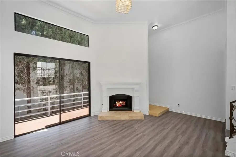 11954 Mayfield Avenue #3, Los Angeles, CA 90049 - Image #3