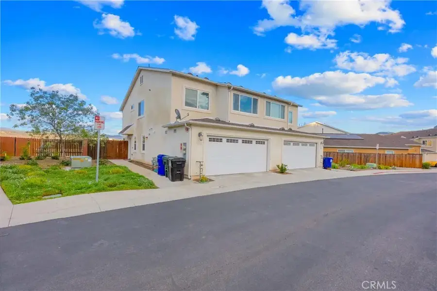 26142 Gravett Place, Saugus, CA 91350 - #2