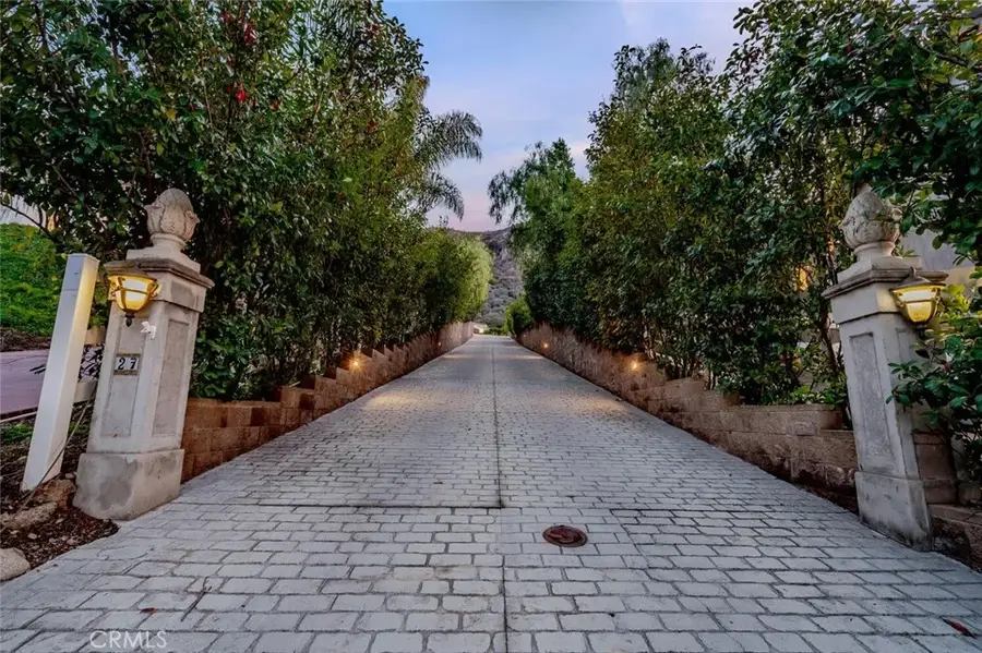 27 Round Up Road, Bell Canyon, CA 91307 - Image #2