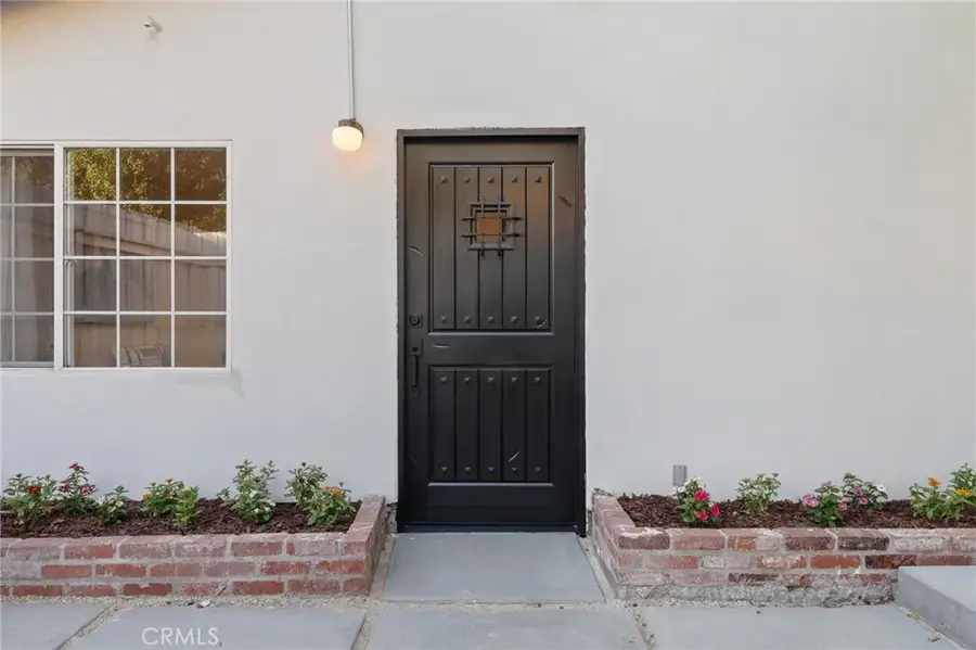 1637 Alvarado Street, Los Angeles, CA 90026 - Image #2