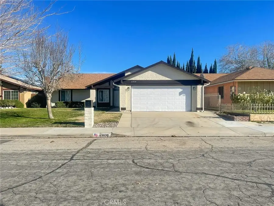 43038 Burlwood, Lancaster, CA 93536 - Image #2