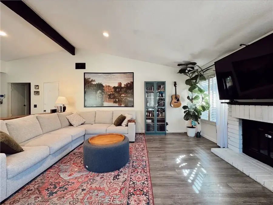 25941 Matel, Valencia, CA 91355 - Image #3