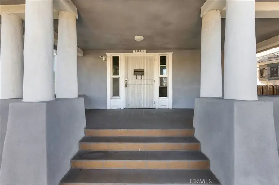 2641 S Catalina Street, Los Angeles, CA 90007 - Image #2