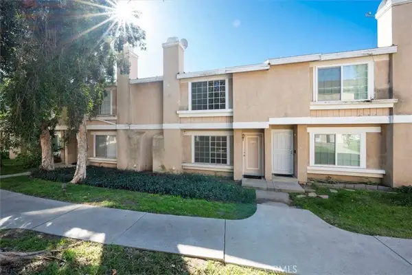 14344 Foothill #1004, Sylmar, CA 91342