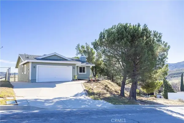 42614 Cabin Dr, Lake Hughes, CA 93532