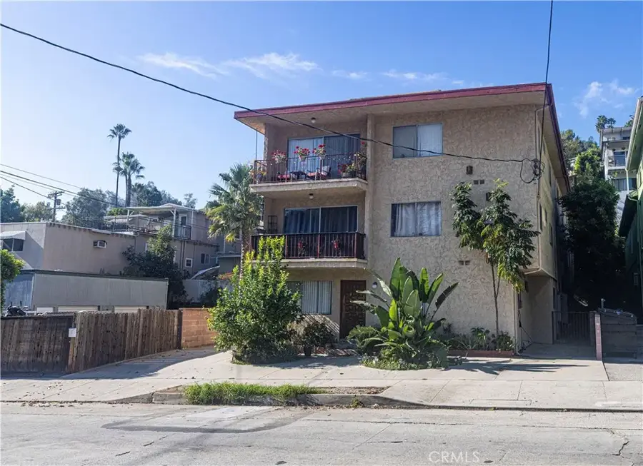 2421 N Beachwood, Los Angeles, CA 90068 - Image #3