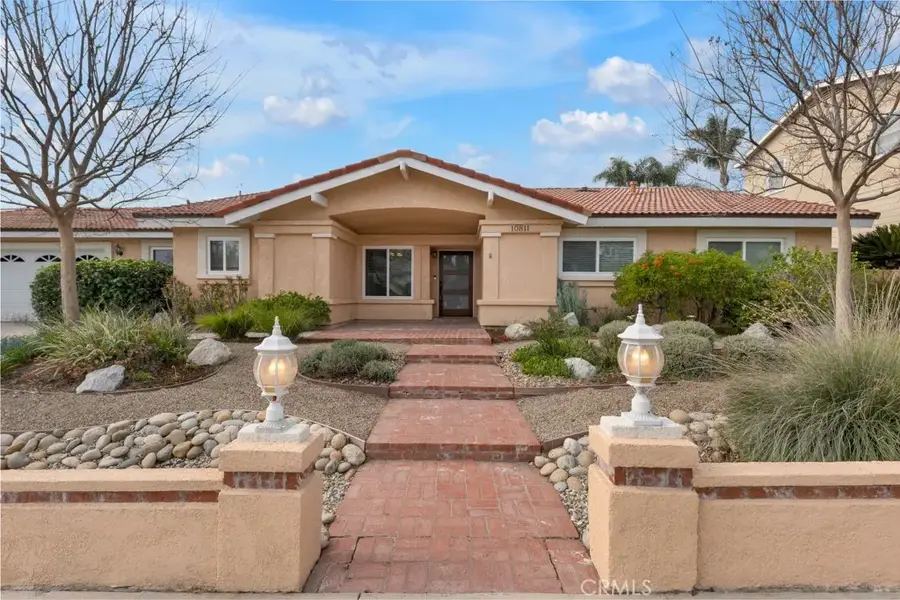 10811 Sunnybrae Avenue, Chatsworth, CA 91311 - Image #2