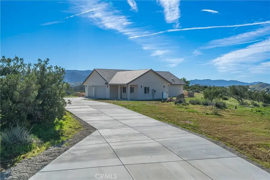 10540 Darling Road, Agua Dulce, CA 91390 - Image #3