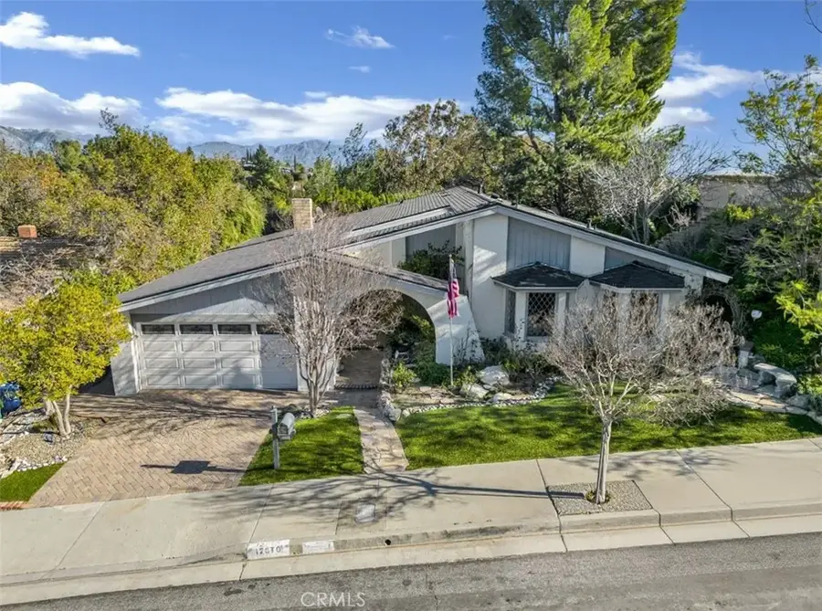 12670 Byron Avenue, Granada Hills, CA 91344 - Image #3