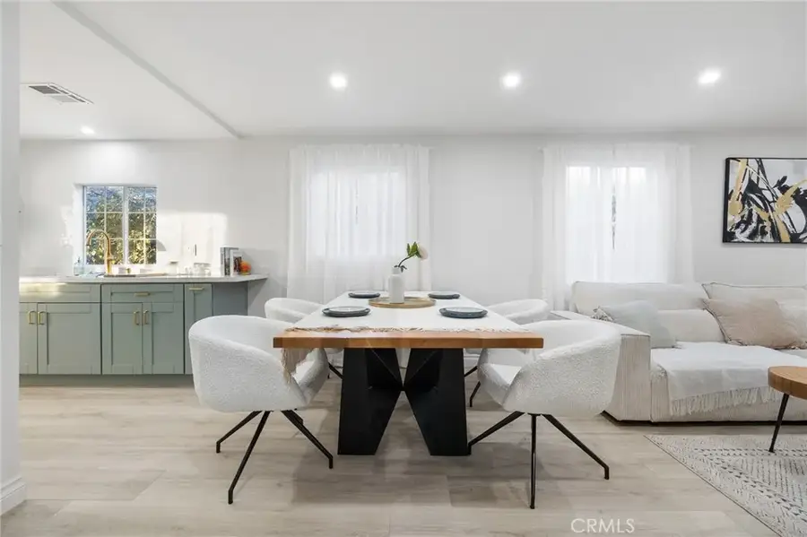 10607 Whitegate Avenue, Sunland, CA 91040 - Image #3