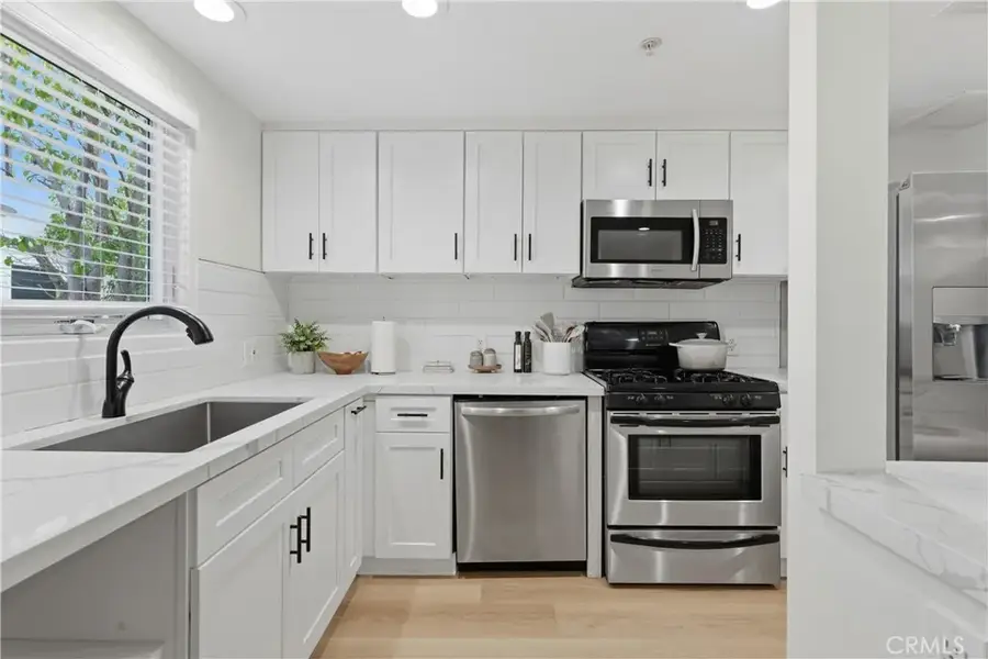 5107 Coldwater Canyon #14, Sherman Oaks, CA 91423 - Image #3