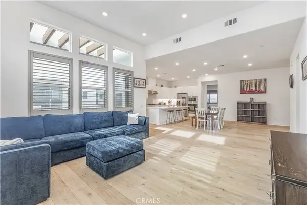 27227 Diamond Peak Lane #302, Valencia, CA 91381