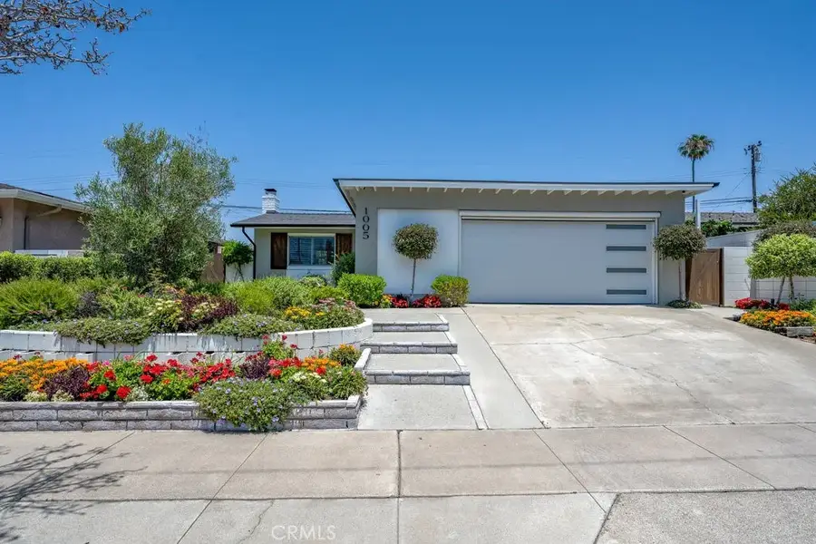 1005 Driftwood Avenue, Seal Beach, CA 90740 - Image #2
