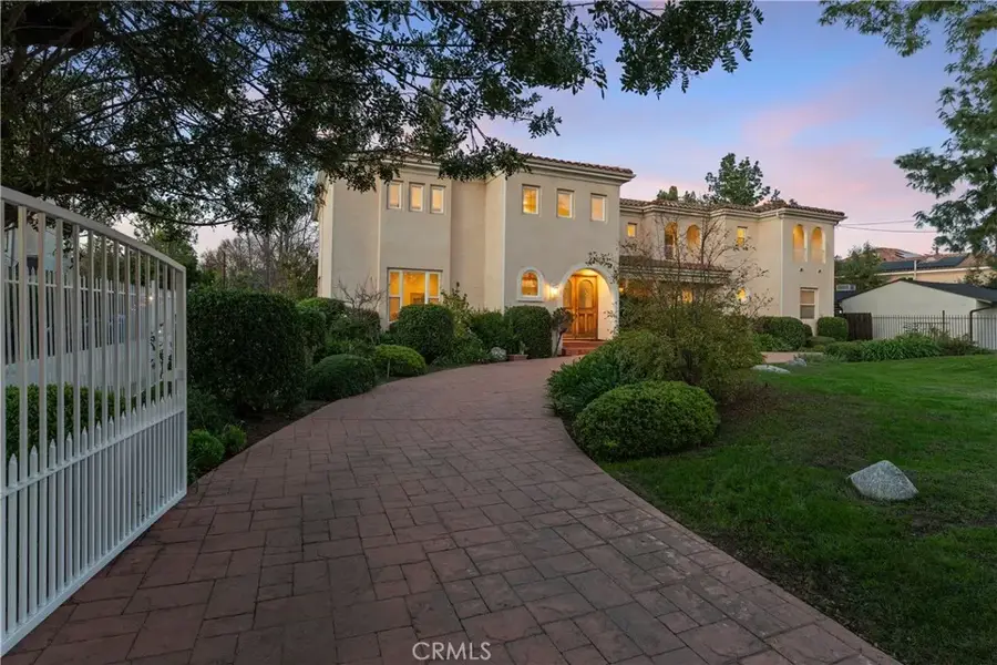 23023 Hatteras Street, Woodland Hills, CA 91367 - Image #3