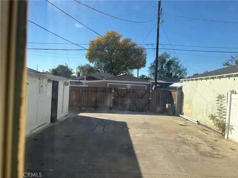 6331 Columbus Avenue, Van Nuys, CA 91411 - #3