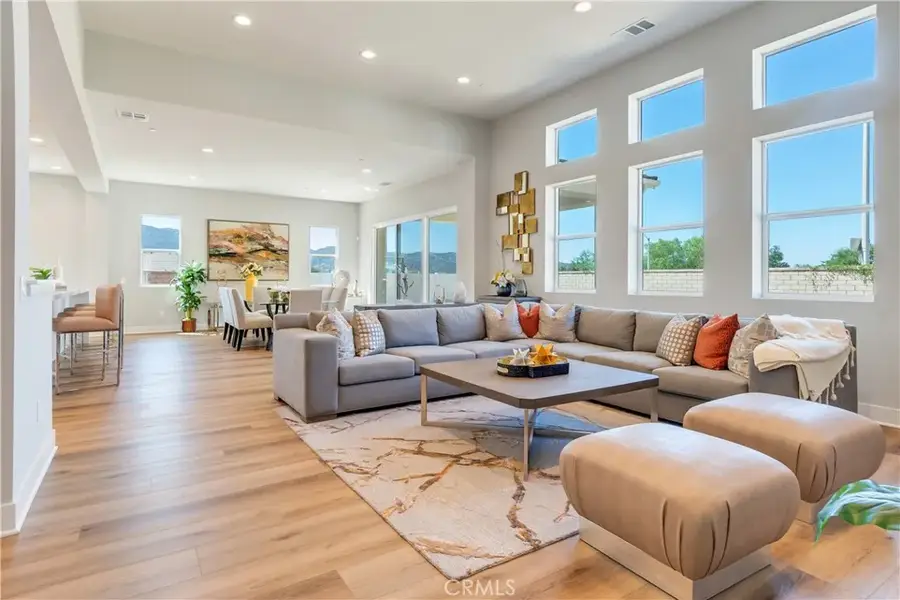 6533 Canyon Oaks Drive, Simi Valley, CA 93063 - Image #3