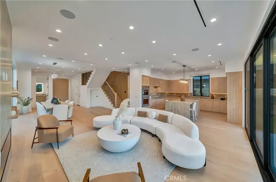 4825 Forman Avenue, North Hollywood, CA 91601 - Image #3