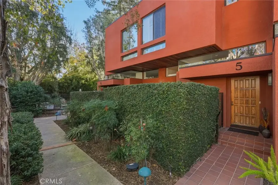776 S Orange Grove #5, Pasadena, CA 91105 - Image #2