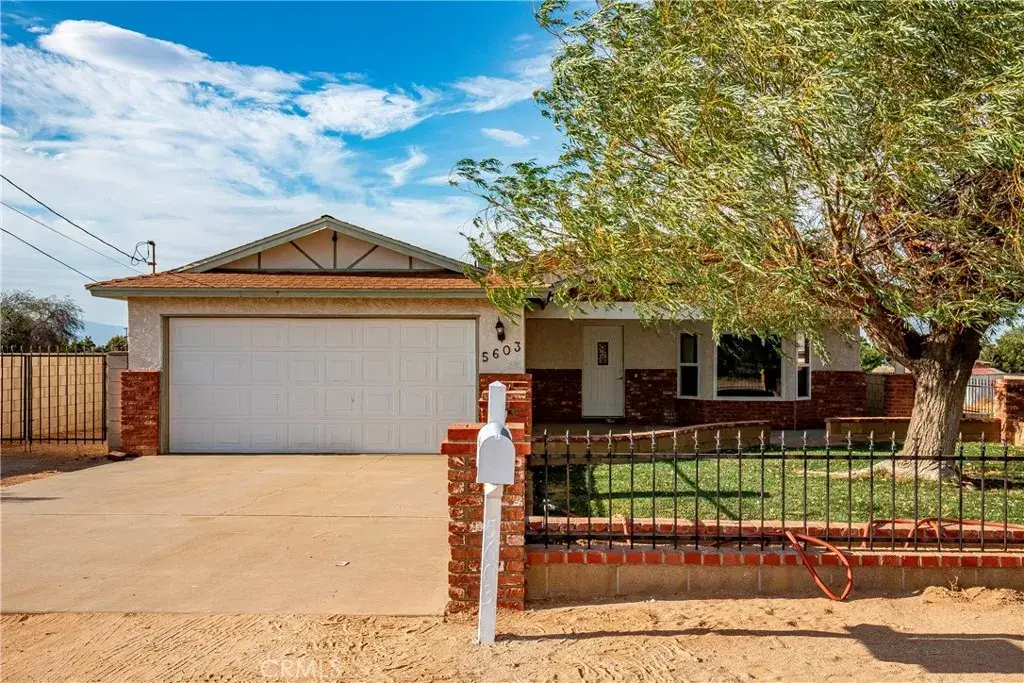 5603 W Avenue M2, Lancaster, CA 93536 - Image #1