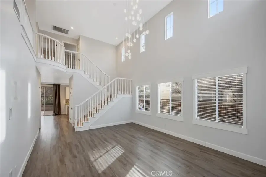 28534 Old Spanish Trail, Saugus, CA 91390 - #2