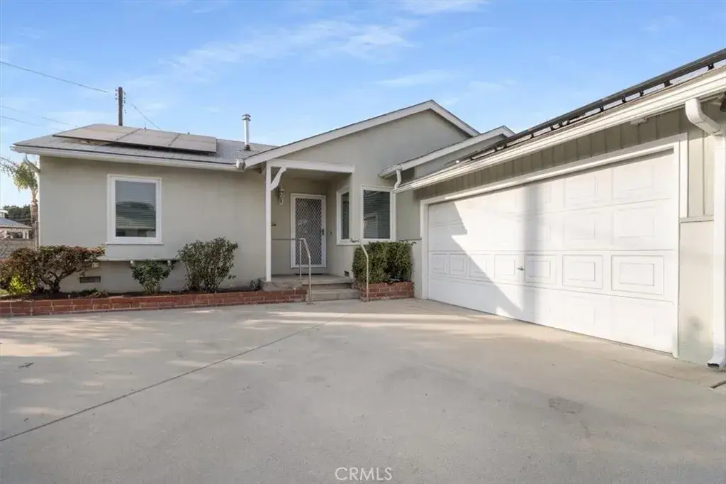 10571 Woodale, Mission Hills, CA 91345 - Image #1