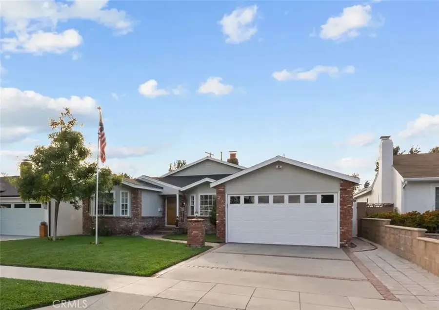 1903 N Screenland, Burbank, CA 91505 - Image #2