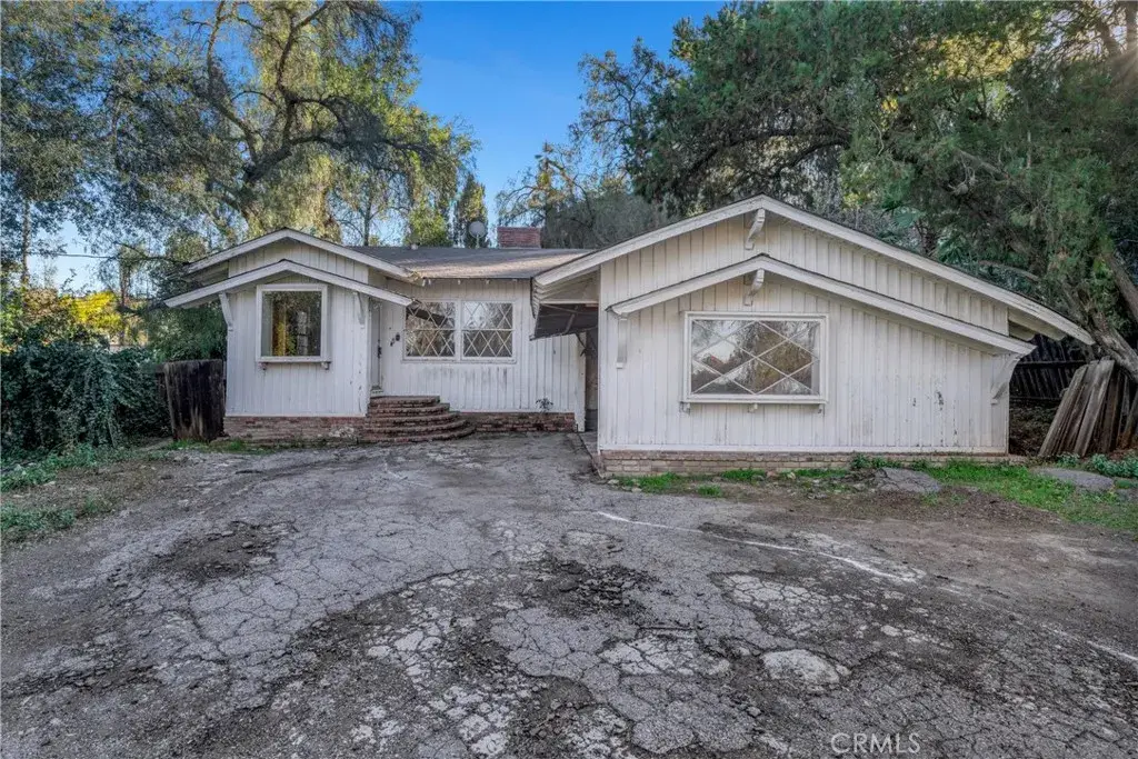 20922 Clarin Street, Woodland Hills, CA 91364 - #1