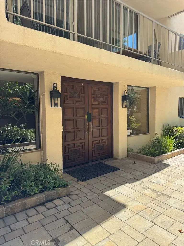 330 W California Boulevard #203, Pasadena, CA 91105 - Image #2