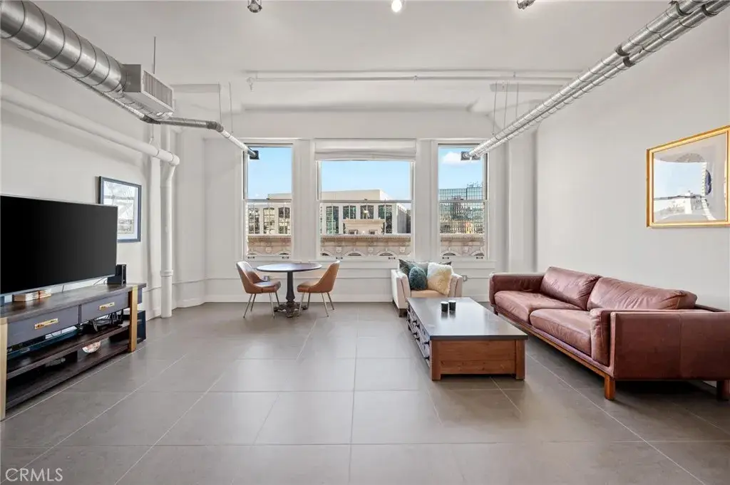 939 S Broadway #1001, Los Angeles, CA 90015 - Image #1