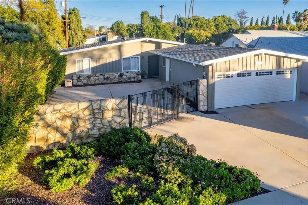 6914 Andasol, Lake Balboa, CA 91406 - #1