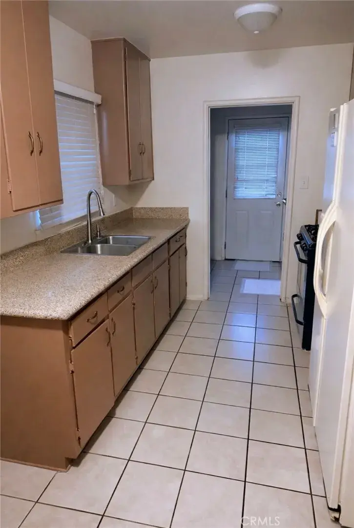800 N Kalsman Ave., Compton, CA 90220 - #3