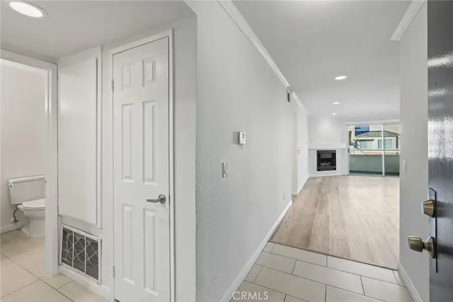 5525 Canoga #129, Woodland Hills, CA 91367 - Image #3