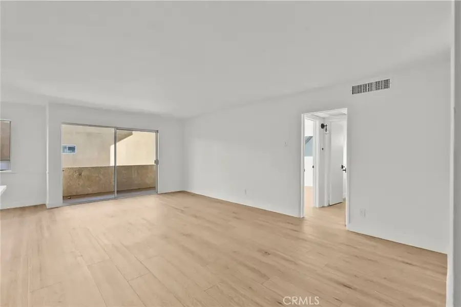 5328 Newcastle #18, Encino, CA 91316 - #3