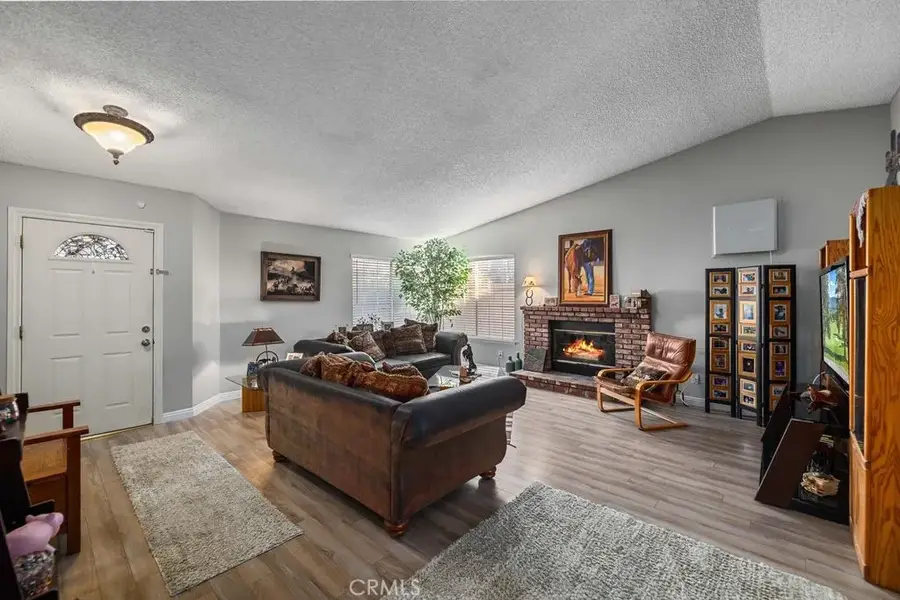 44115 Hunter Court, Lancaster, CA 93536 - #3