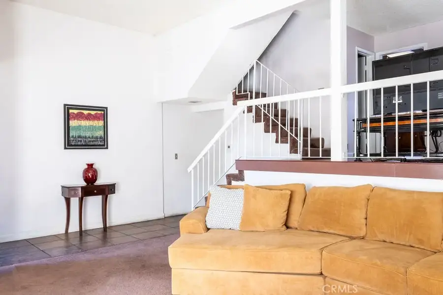 18425 Saticoy Street #1, Reseda, CA 91335 - #2