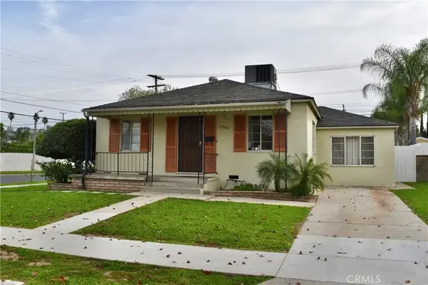 17900 Martha Street, Encino, CA 91316