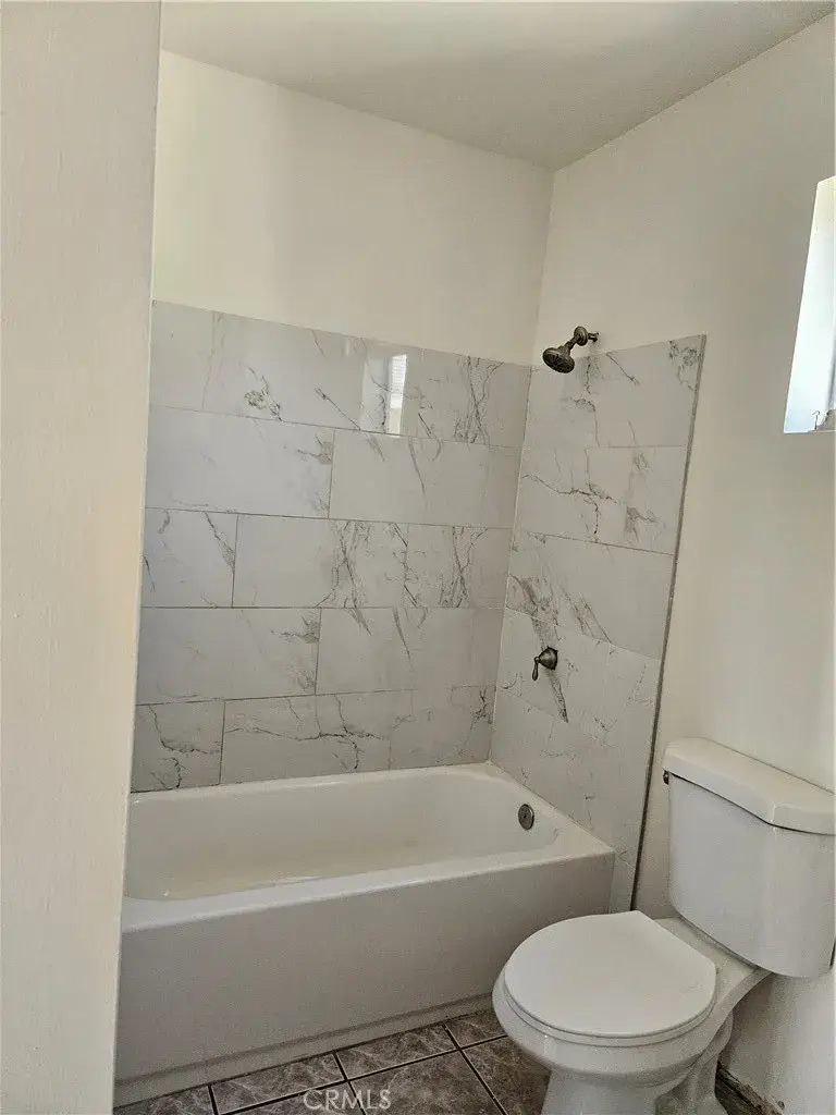 11070 Ralston, Pacoima, CA 91331 - #2