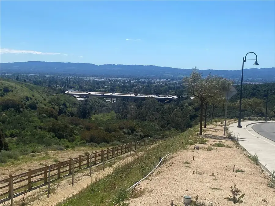 4 Coya Trail, Chatsworth, CA 91311 - #2