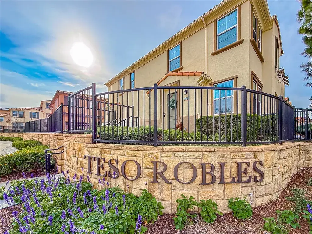 389 Castiano, Camarillo, CA 93012 - #1