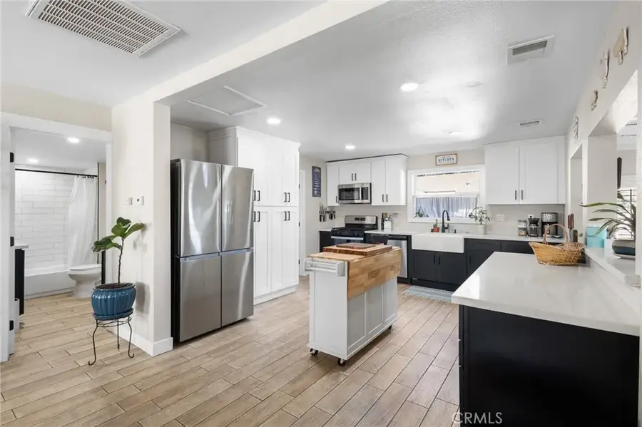 25157 Atwood, Newhall, CA 91321 - Image #2